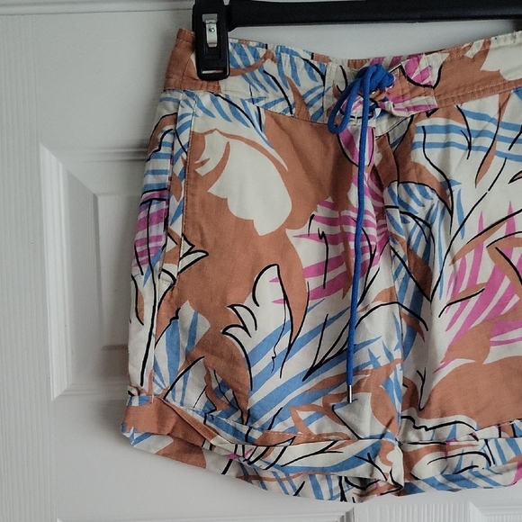 J Crew Tropical Print Women's Shorts - Picture 2 of 12